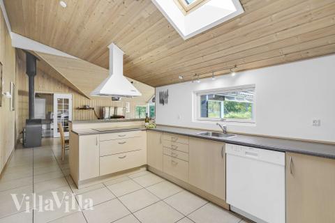 Köket i lyxstuga nr 159 är generöst inrett.