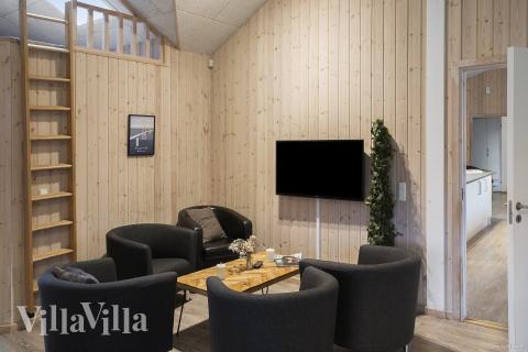 Tävla i sommarhusets aktivitetsrum när ni besöker lyxhus nr 314 i Lolland/Falster/Møn.