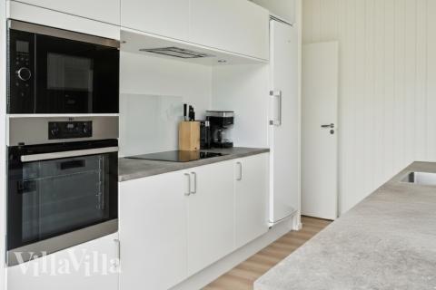 Köket i lyxstuga nr 942 är utrustat så att ni kan laga mat till 8 personer.