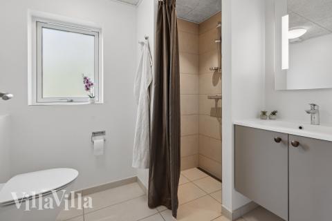 Ett av badrummen i lyxstuga nr 915