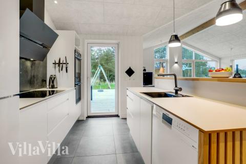 Köket i lyxstuga nr 944 är utrustat så att ni kan laga mat till 10 personer.