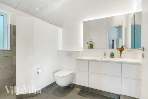 Ett av badrummen i lyxstuga nr 944