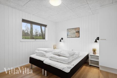 Ett av de 8 utmärkta sovrummen i lyxstuga nr 774 i Tyskland.