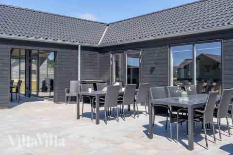 Njut av en grillkväll på terrassen i lyxstuga nr 778 i Tyskland