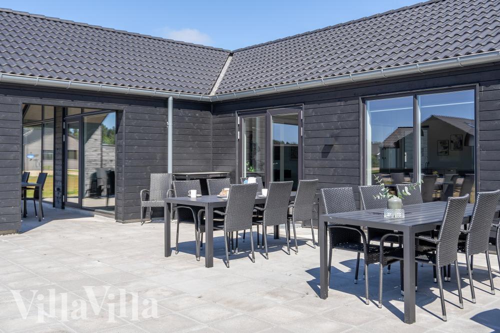 Njut av en grillkväll på terrassen i lyxstuga nr 778 i Tyskland