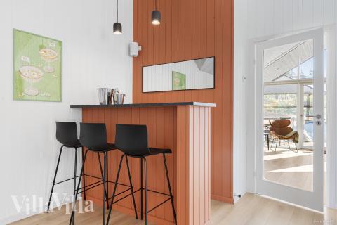 Sommarstuga 816 är utrustad med egen bar