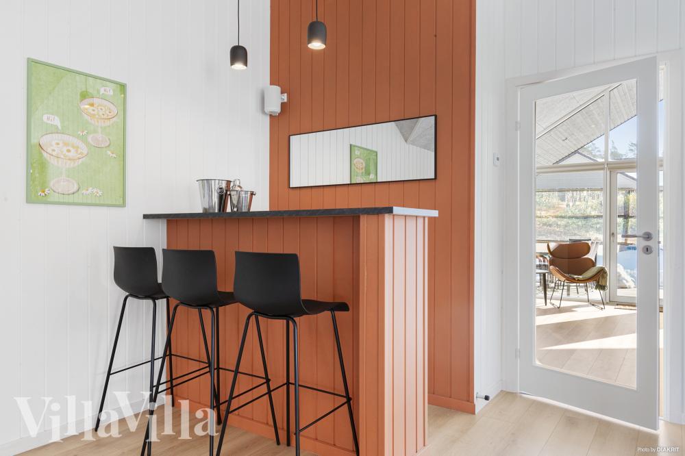 Sommarstuga 816 är utrustad med egen bar