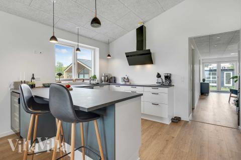 Välinrett kök i lyxstuga nr 950 i Fyn och öar.