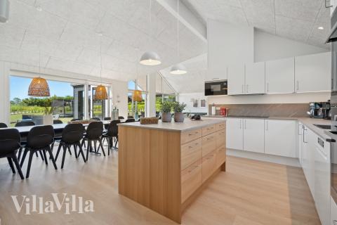 Köket i lyxstuga nr 776 är generöst inrett.