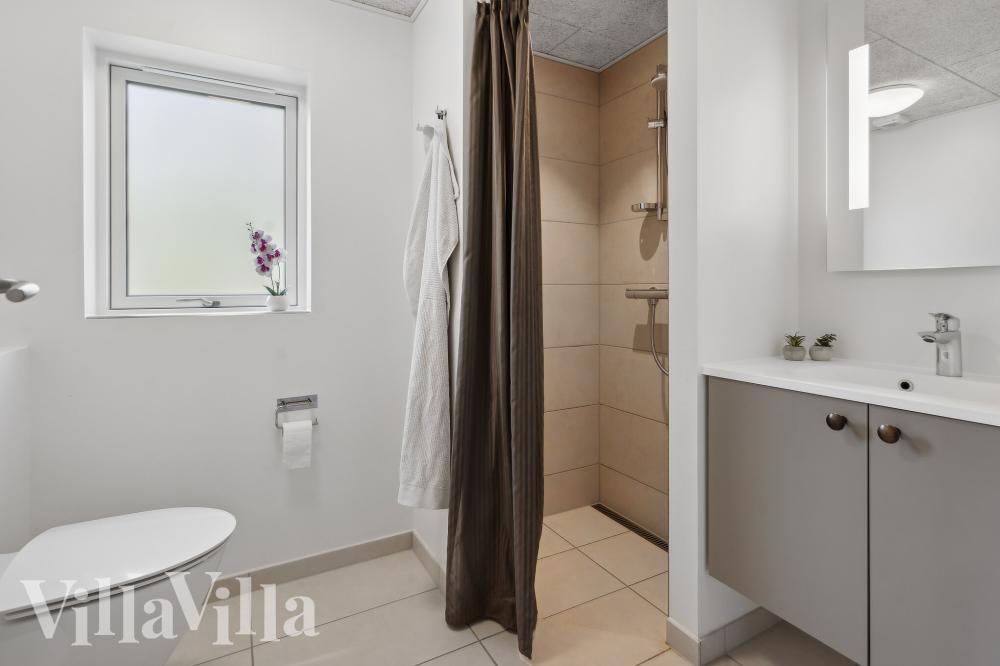 Ett av badrummen i lyxstuga nr 775