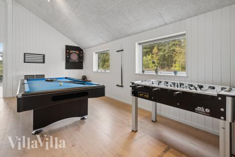 Aktivitetsrum i lyxstuga nr 775 med 6 sovrum och plats för 16 personer.