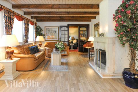 Soffhörnan i lyxstuga 951 i Fyn och öar.