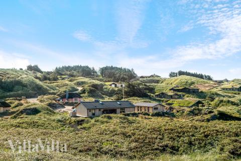 Den behagliga spastugan nr 945 med plats för 12 personer ligger i Nordjylland