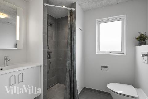 Ett av badrummen i lyxstuga nr 928