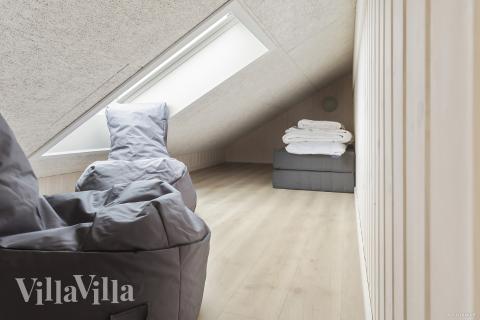 Några av de 30 sovplatserna finns på loftet i lyxstuga nr 914