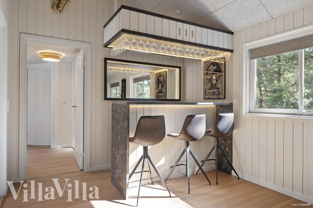 Sommarstuga 273 är utrustad med egen bar