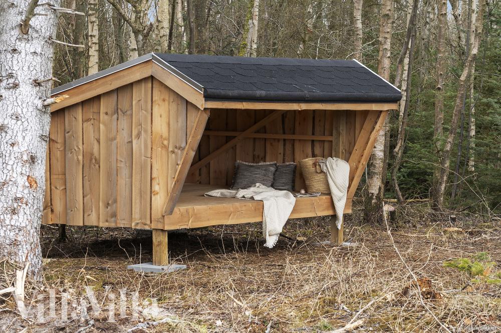 Förutom de många timmar som du kan tillbringa i stugans poolavdelning erbjuder lyxstuga 918 även många utomhusaktiviteter