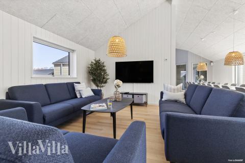 Soffhörnan i lyxstuga 822 i Østjylland.