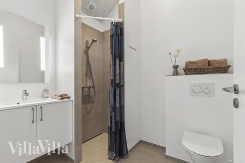 Ett av badrummen i lyxstuga nr 822