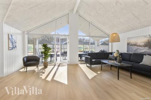 Soffhörnan i lyxstuga 824 i Østjylland.