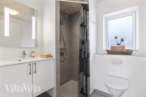 Ett av badrummen i lyxstuga nr 824