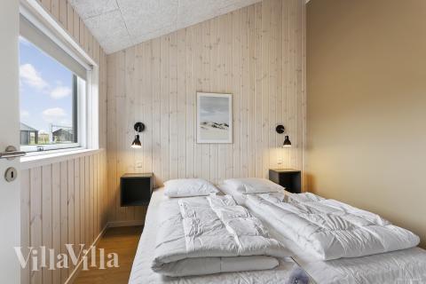Det finns 12 sovplatser i lyxstuga nr 919