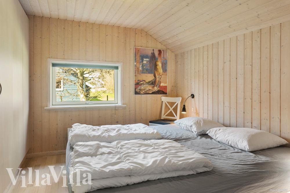Ett av de 4 utmärkta sovrummen i lyxstuga nr 956 i Lolland/Falster/Møn.