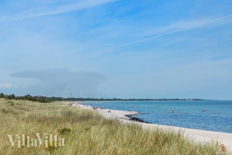 Stranden i närheten av lyxhus 956.