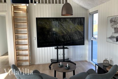 Aktivitetsrum i lyxstuga nr 630 med 6 sovrum och plats för 16 personer.