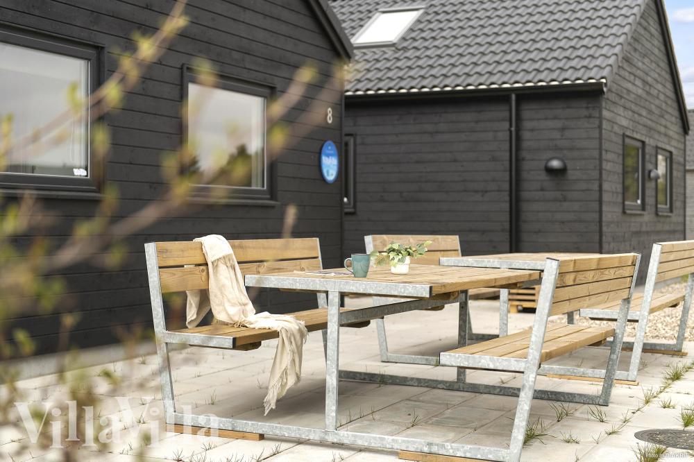 Den tjusiga sommarstugan nr 698 med gott om plats för upp till 14 personer