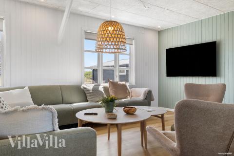 När ni besöker lyxhus nr 952 kan ni mysa tillsammans i sofforna.