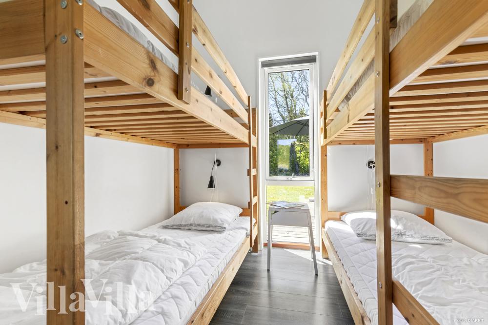 Det finns 12 sovplatser i lyxstuga nr 946