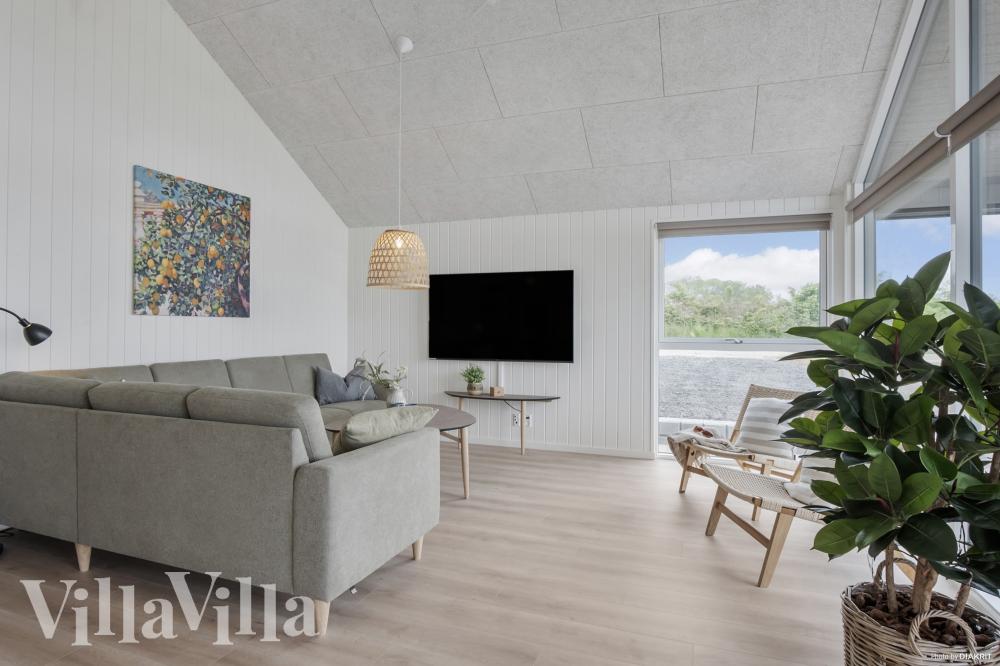 När ni besöker lyxhus nr 922 kan ni mysa tillsammans i sofforna.