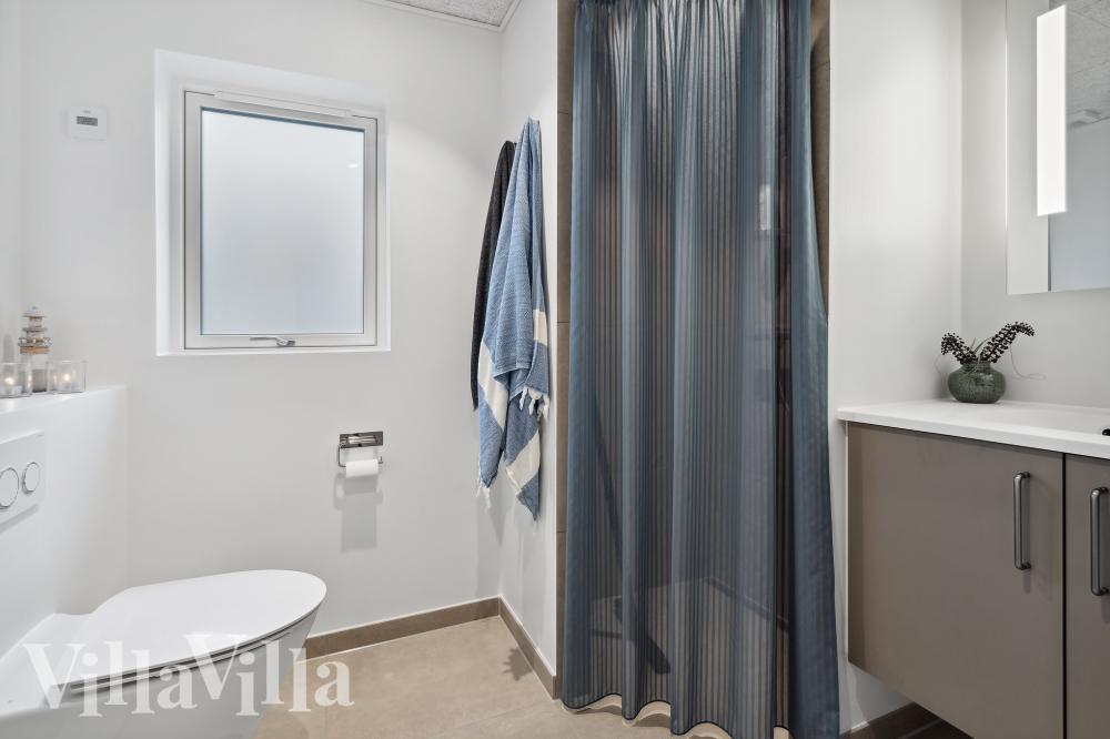 Ett av badrummen i lyxstuga nr 976