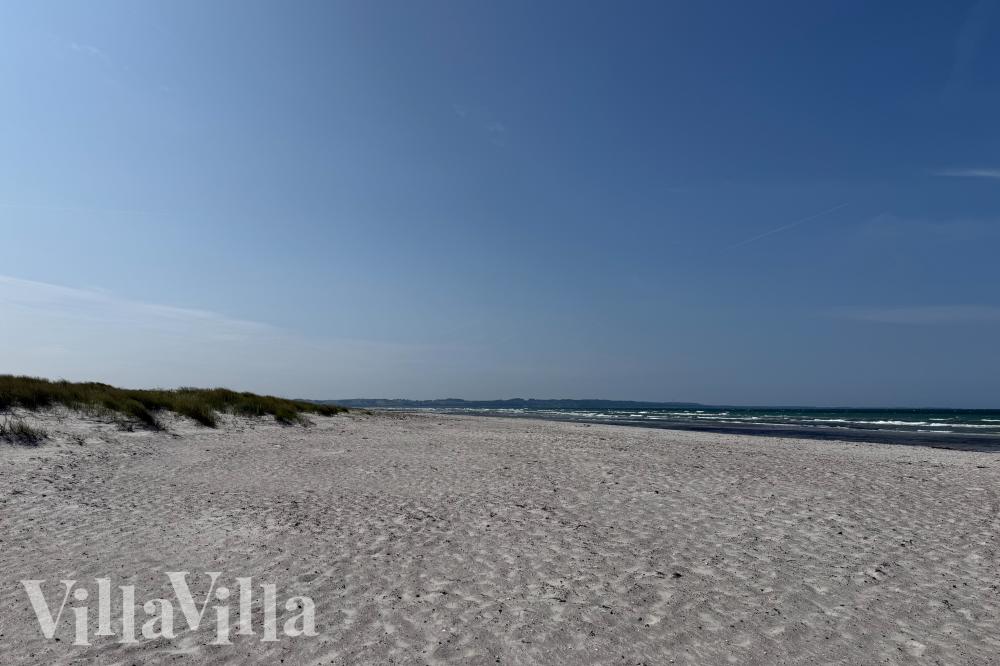 Den vackra stranden i närheten av lyxhus 969 vid Lolland/Falster/Møn.