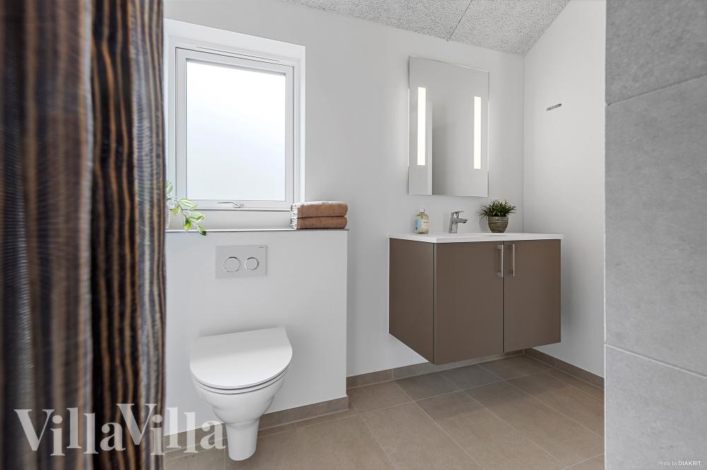 Ett av badrummen i lyxstuga nr 828