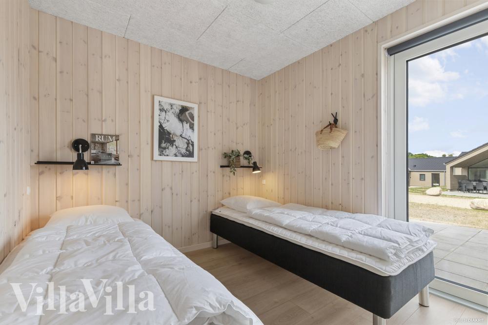 Det finns 18 sovplatser i lyxstuga nr 832