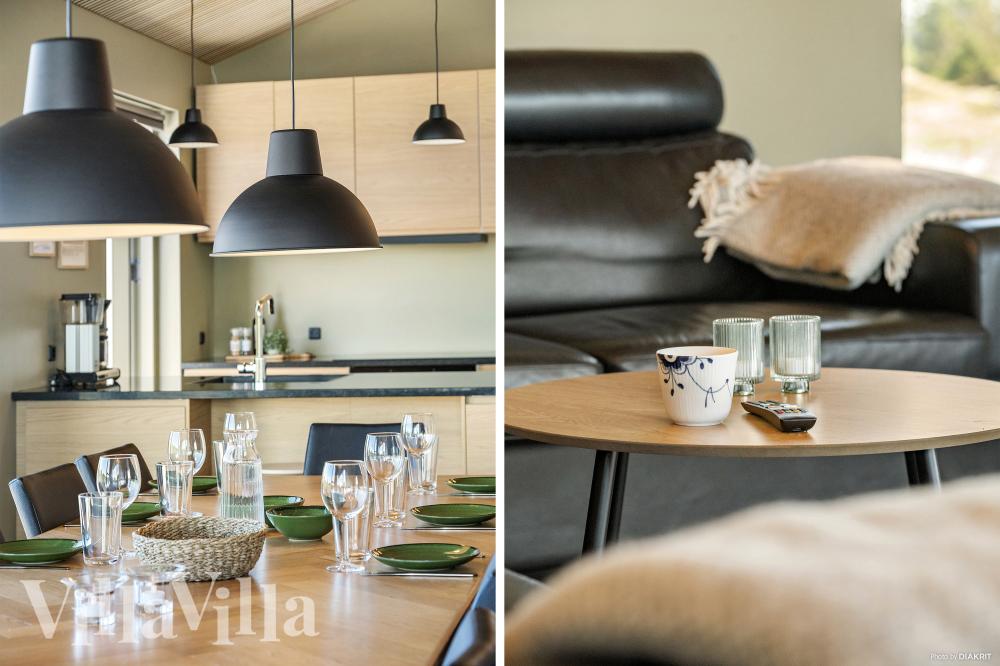 Det stora ljusa vardagsrummet i lyxstuga nr 986 för 12.