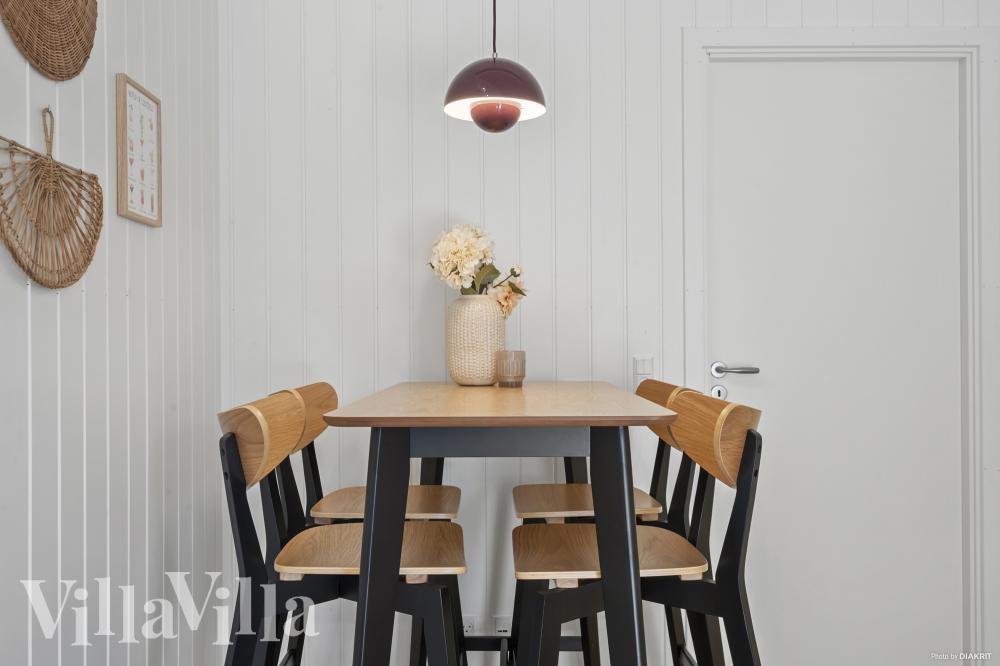 Aktivitetsrum i lyxstuga nr 947 med 6 sovrum och plats för 12 personer.
