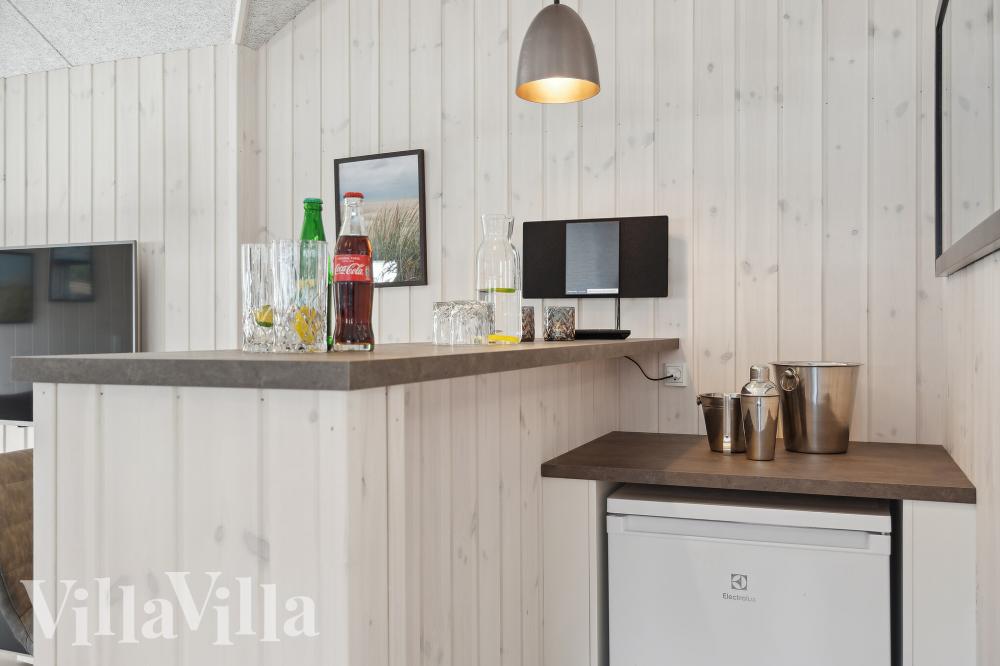 Sommarstuga 1006 är utrustad med egen bar