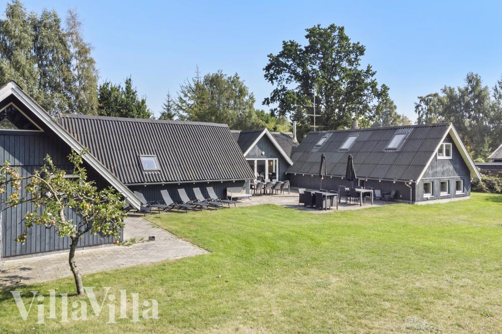 Den flotta lyxstugan nr 1016 med gott om plats för upp till 14 personer