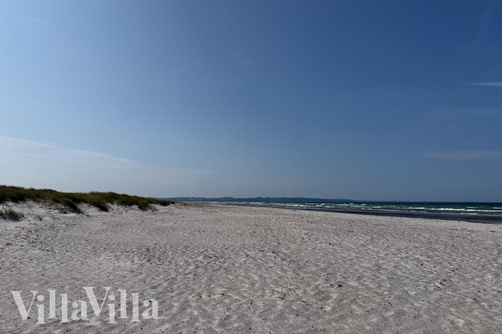 Den vackra stranden i närheten av lyxhus 1016 vid Lolland/Falster/Møn.