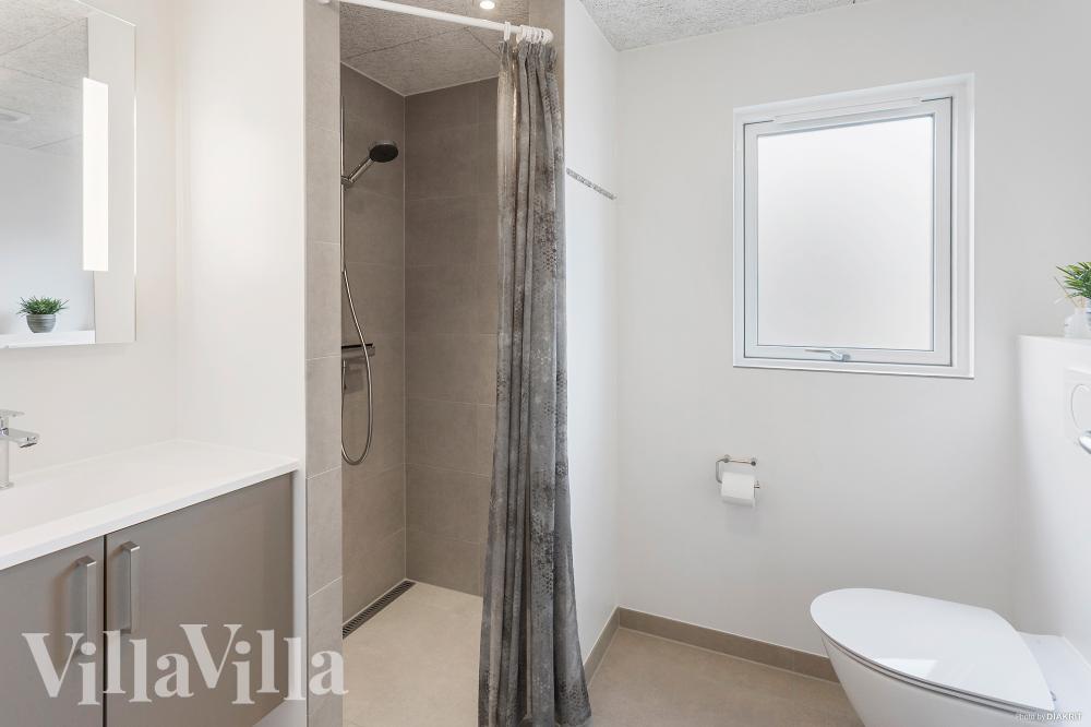 Ett av badrummen i lyxstuga nr 962