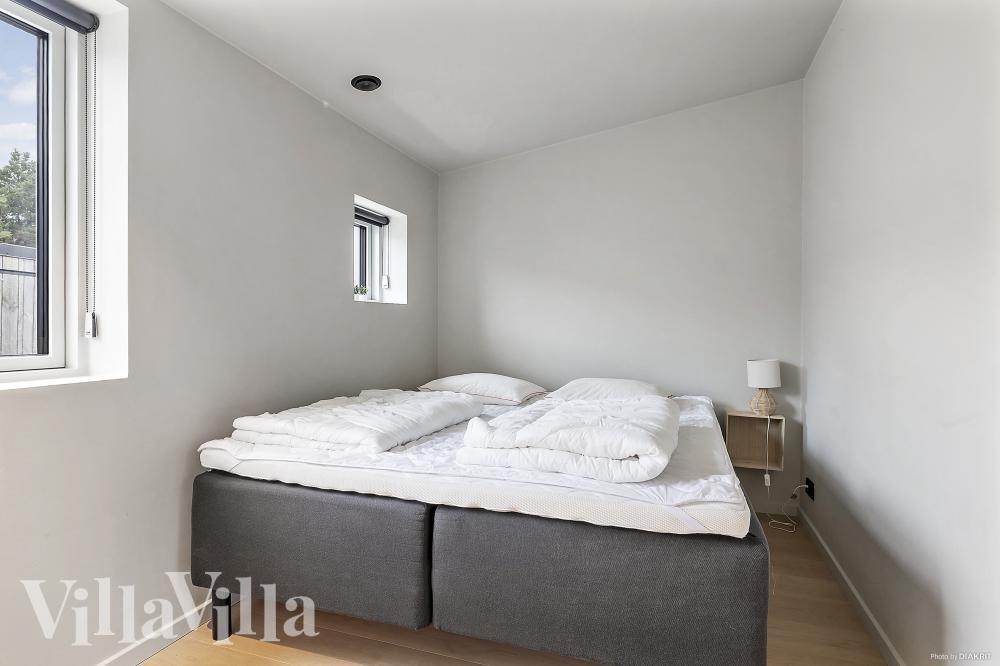 Det finns 12 sovplatser i lyxstuga nr 1030
